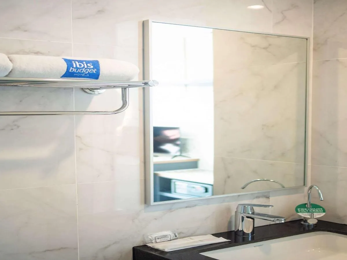 Ibis Budget Singapore Gold Hotel